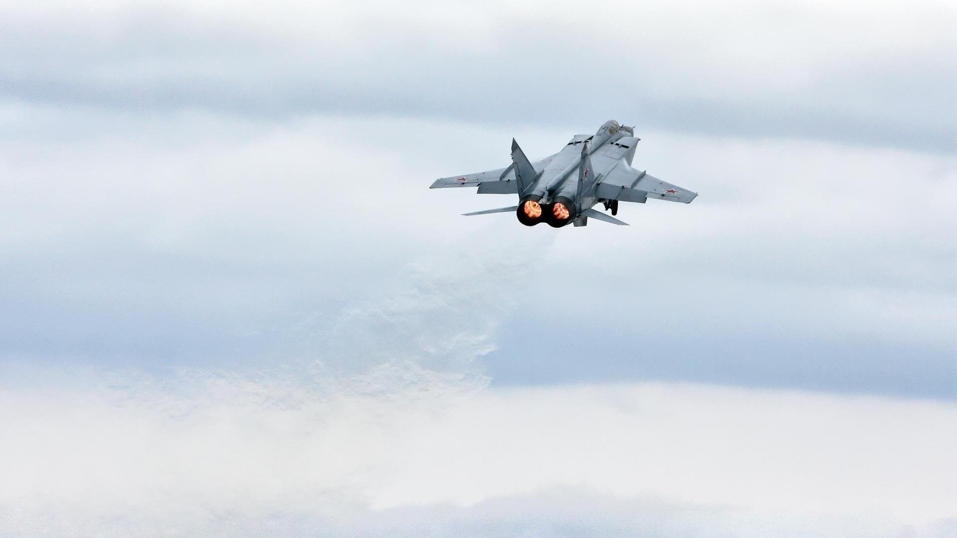 加拿大女子队整体体能储备充足，加拿大女子田径